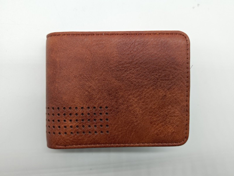 The Evolution of Men’s Wallets: Merging Practicality with Modern Design